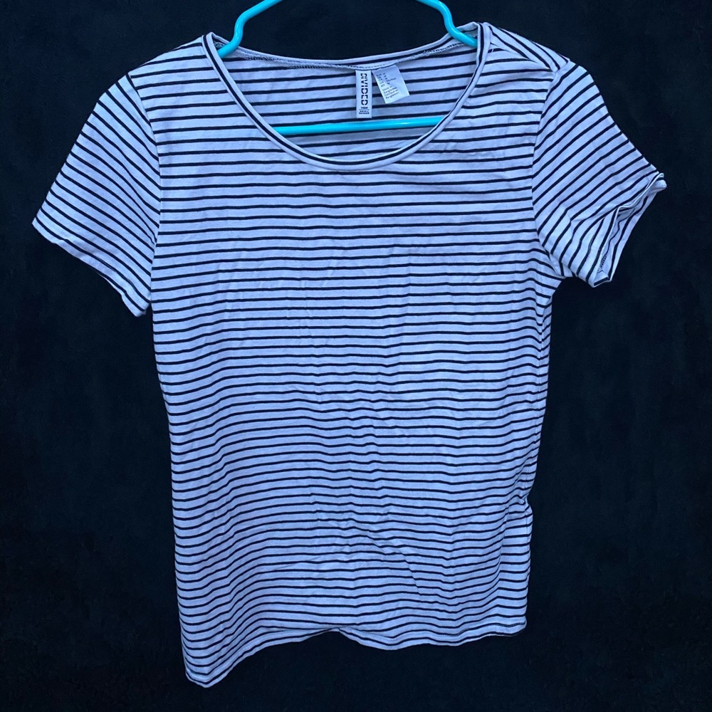 H&M short sleeve, tight fitted shirt